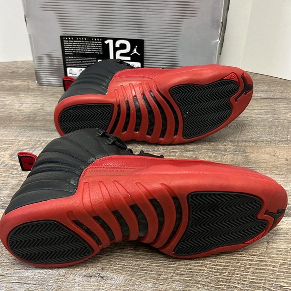 Air Jordan 12 Retro 136001 063 Size 9.5 (with original box) - Picture 8 of 12